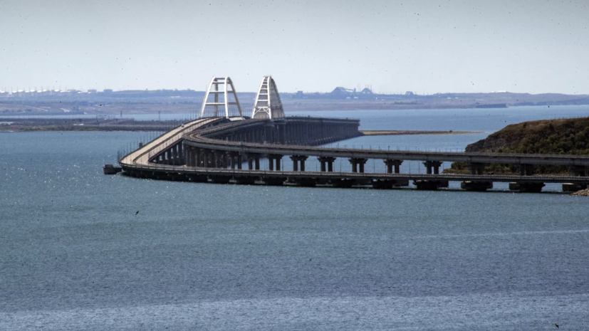 Проезд электромобилей по Крымскому мосту запретили со стороны полуострова
