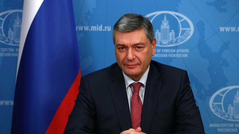 Руденко принял копии верительных грамот у нового посла Мальдив