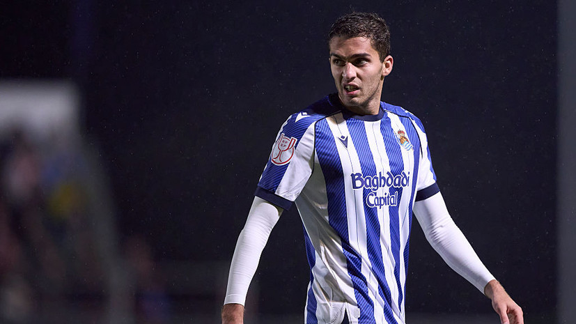 Представитель Захаряна: Арсен будет играть больше