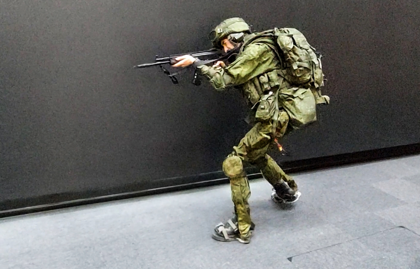 Робот «Городовой» и умный охотник на дроны: оружейные новинки и экзоскелеты для бойцов СВО