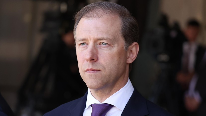 Мантуров прибыл с визитом в Пекин