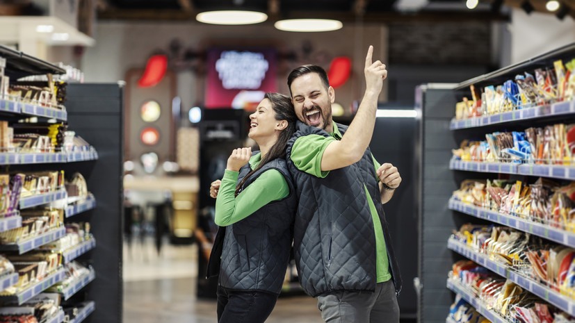 HR-эксперт Маслова: перед Новым годом растёт спрос на продавцов и курьеров