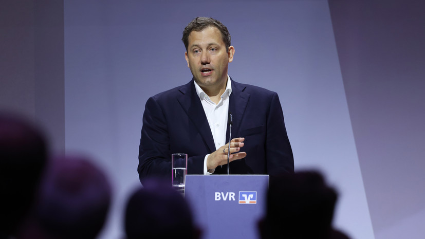 Вице-канцлер ФРГ предложил полностью запретить импорт стали в ЕС из России