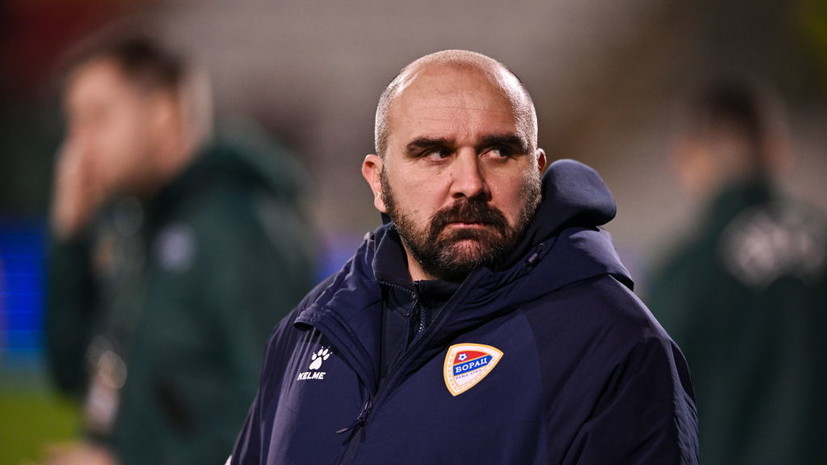 Тренер сербского футбольного клуба «Раднички» Жижович умер во время матча