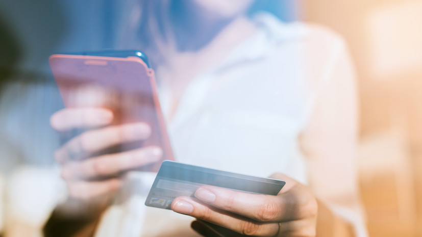 Юрист Хаминский: счёт могут заблокировать из-за частых переводов самому себе