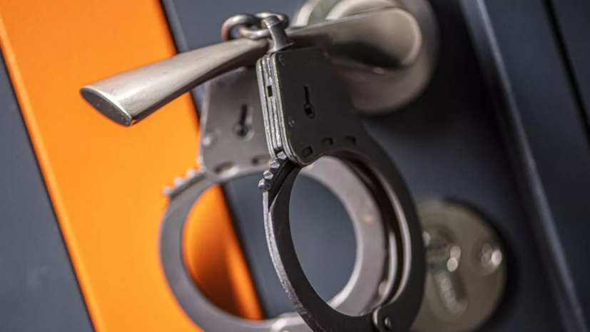 В Ленобласти задержан установивший в квартире центр связи зарубежных мошенников