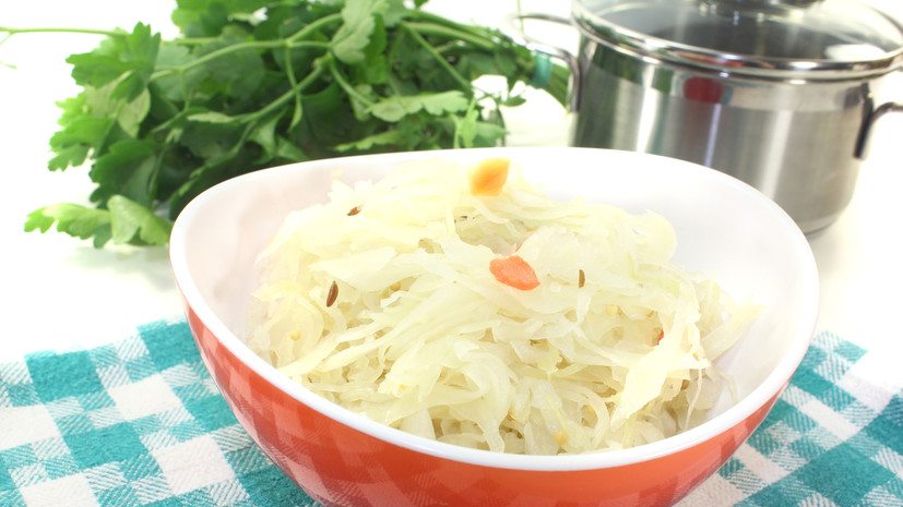 Эндокринолог Хайкина: осенью полезно есть квашеную капусту