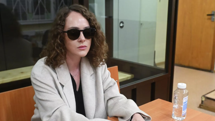 Актриса Аглая Тарасова признала вину в контрабанде наркотиков