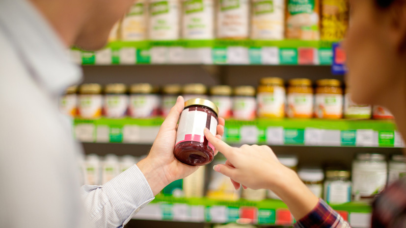 В Госдуме предложили запретить продажу товаров с истекающим сроком годности