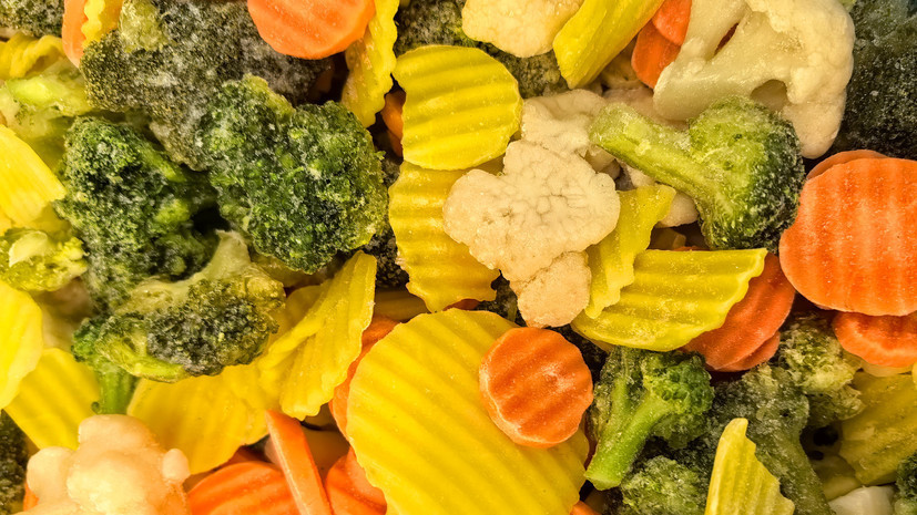 Врач Вялов посоветовал есть больше овощей для улучшения пищеварения после 40 лет