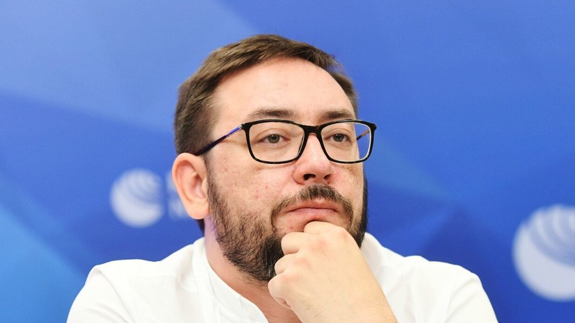 Специалист Геллер поддержал предложение о государственном сервисе для проверки нянь