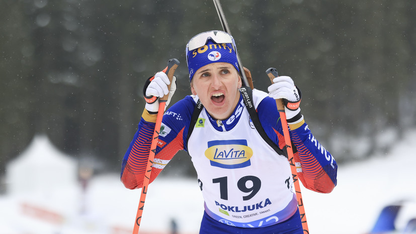 Осуждённую за мошенничество биатлонистку Симон отстранили на месяц