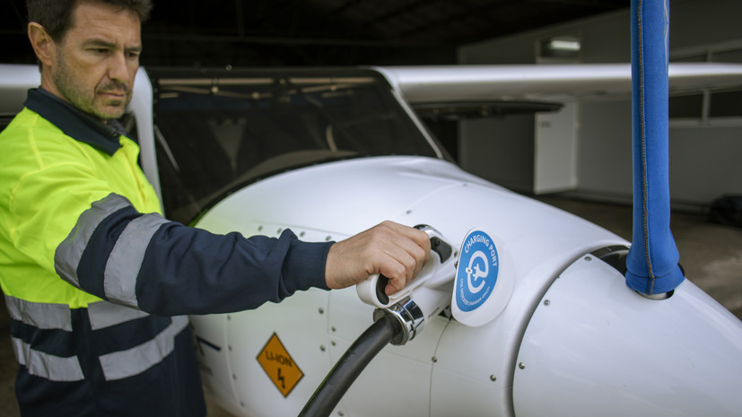 Казахстан закупит электросамолёты почти на $300 млн для аэротакси