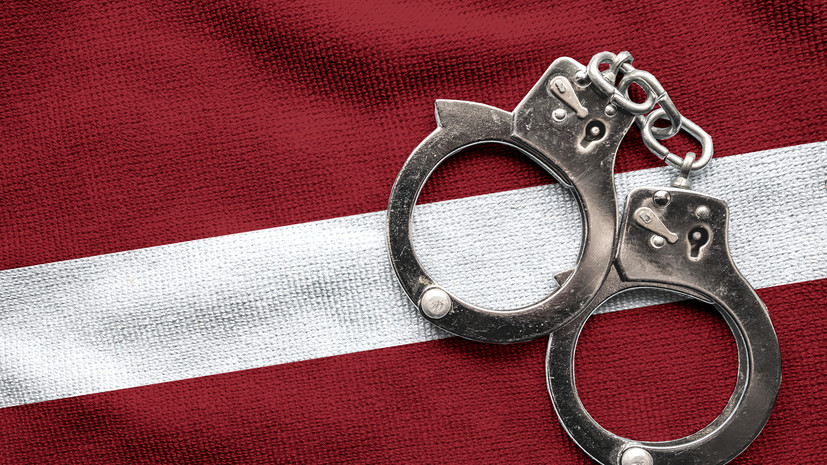 Поддержавший русский язык экс-депутат Латвии сообщил о риске лишения свободы