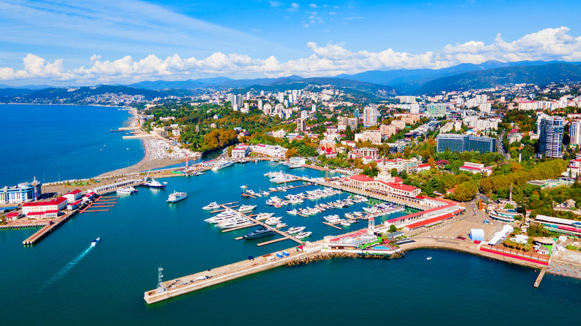 Паром Seabridge выдвинулся к порту Сочи