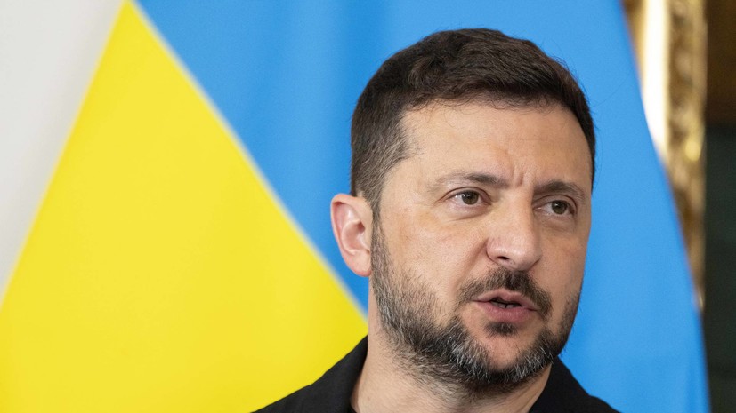 Сенатор Джабаров: побег Зеленского в Польшу не закончится для него хорошо