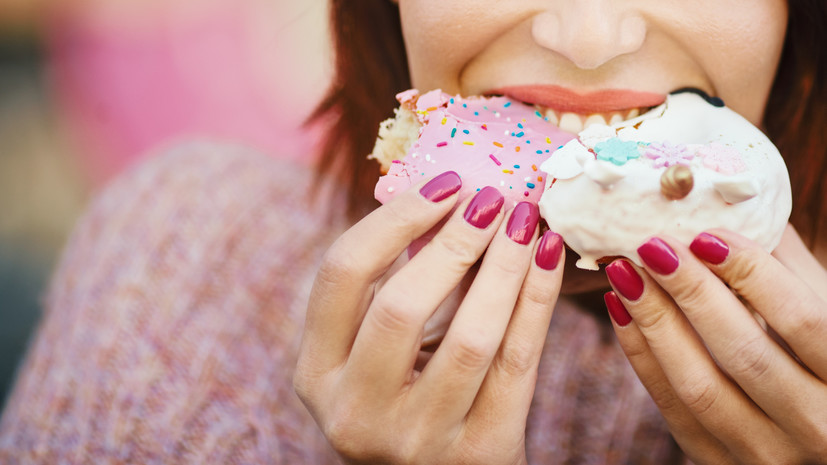 Нутрициолог Стародубцева: нельзя бороться с тягой к сладкому только силой воли