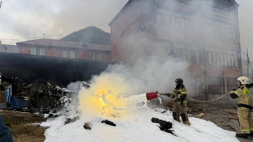 МЧС: пожар на месте крушения вертолёта в Дагестане локализован