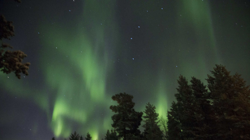 Небо на севере Камчатки озарило северное сияние