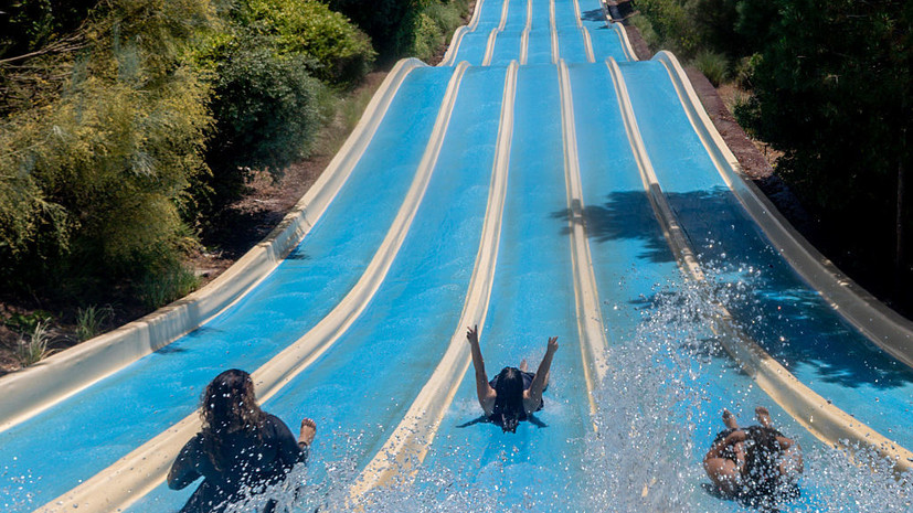 NYT: в Финляндии из бомбоубежищ сделали аквапарки, картинги и центры развлечений