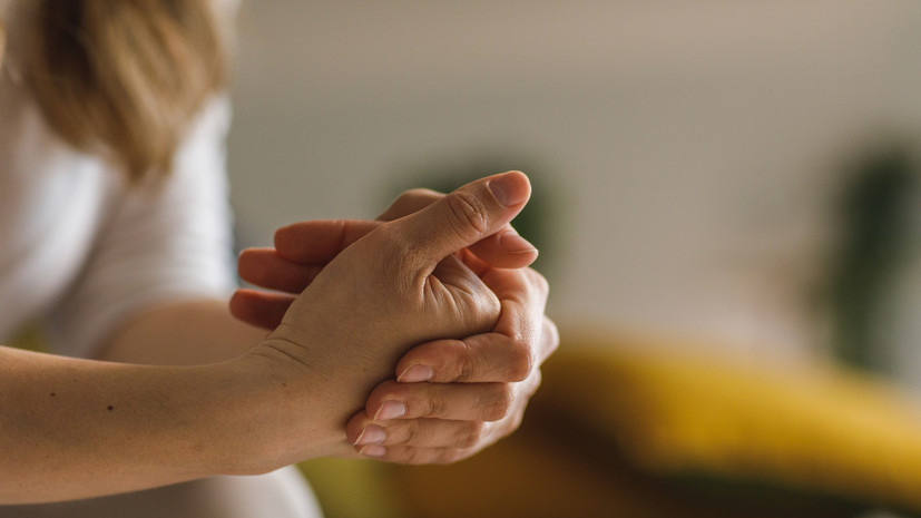 Врач Щербак рассказал о случаях, когда хрустеть пальцами может быть опасно