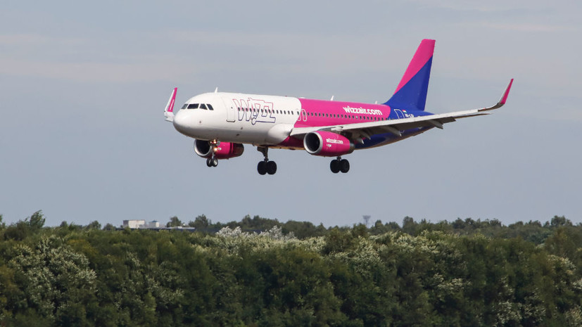 Работу аэропорта Вильнюса приостановили из-за сообщений об аэростатах