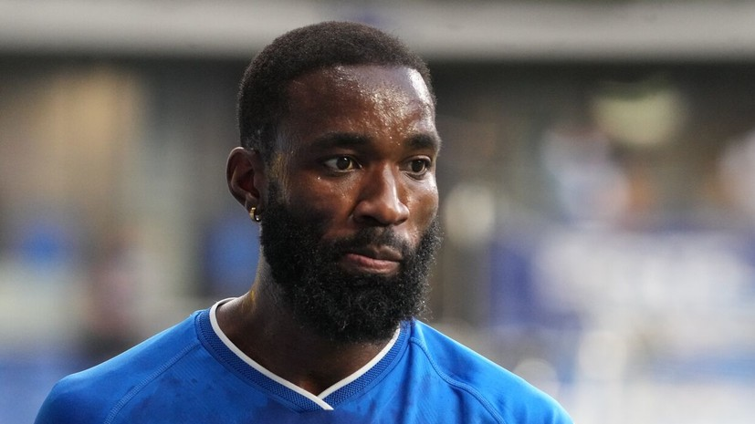 Бывшая девушка Нгамалё ворвалась с охраной в квартиру футболиста «Динамо»