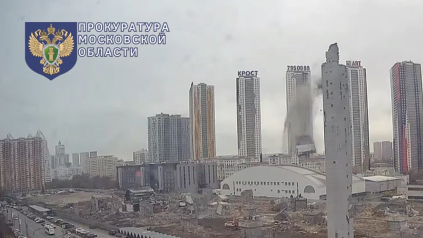 «Я могла сидеть в этой машине»: при обрушении на «Снежкоме» пострадали три человека и повреждено более 100 автомобилей