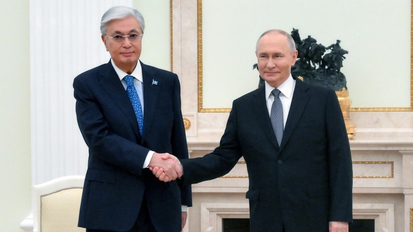 Путин встретил Токаева в Кремле