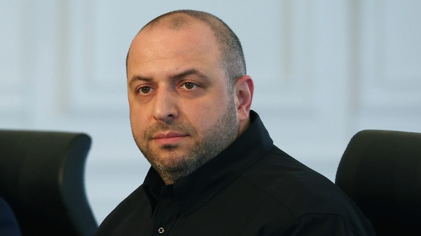 На Украине с иронией прокомментировали отъезд Умерова в Стамбул