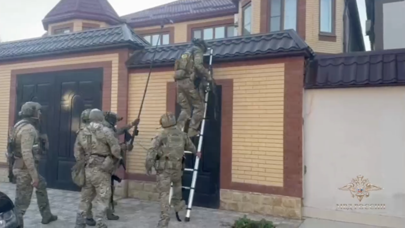 В Дагестане и Москве пресекли работу организованной группы теневых банкиров