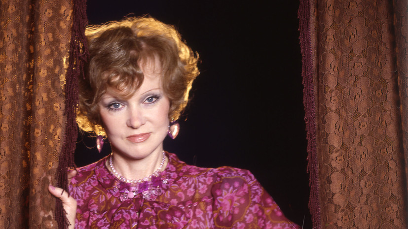 «Не плыть по течению, а самой создавать волну»: секреты успеха и личной жизни Людмилы Гурченко