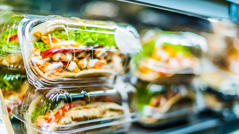 Врач Метелина посоветовала не покупать готовую еду с мутным соусом