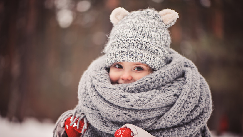 Врач Тимаков объяснил, как правильно гулять с ребёнком в морозную погоду