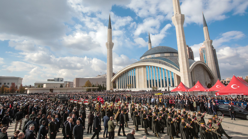 Турция провела церемонию прощания с жертвами катастрофы C-130