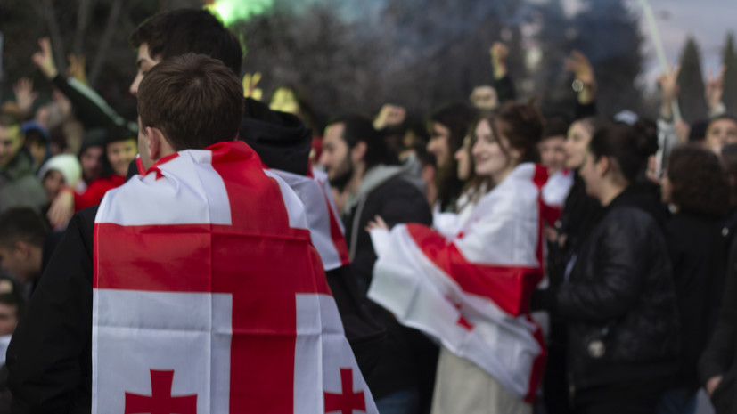 В Еврокомиссии признали, что ЕС поддерживает протесты в Грузии