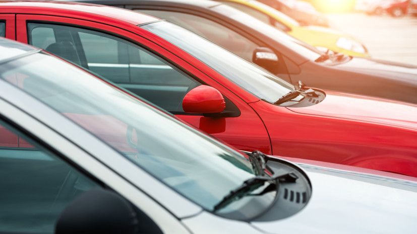 Автодилеры ожидают снижения продаж на первичном рынке в России в ноябре