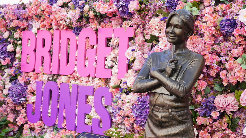 В Лондоне установили бронзовую статую Бриджит Джонс