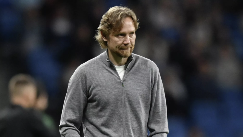 Болельщики празднуют отставку Карпина с поста главного тренера «Динамо»