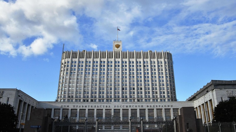 Правительство России поддержало штрафы для иностранцев за отказ от медосмотра