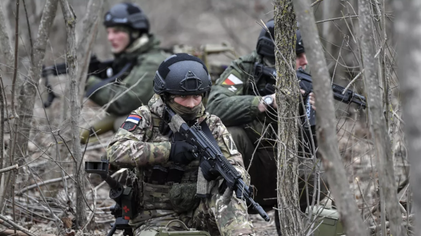 ВС России приступили к зачистке микрорайона Западная Вторая в Купянске