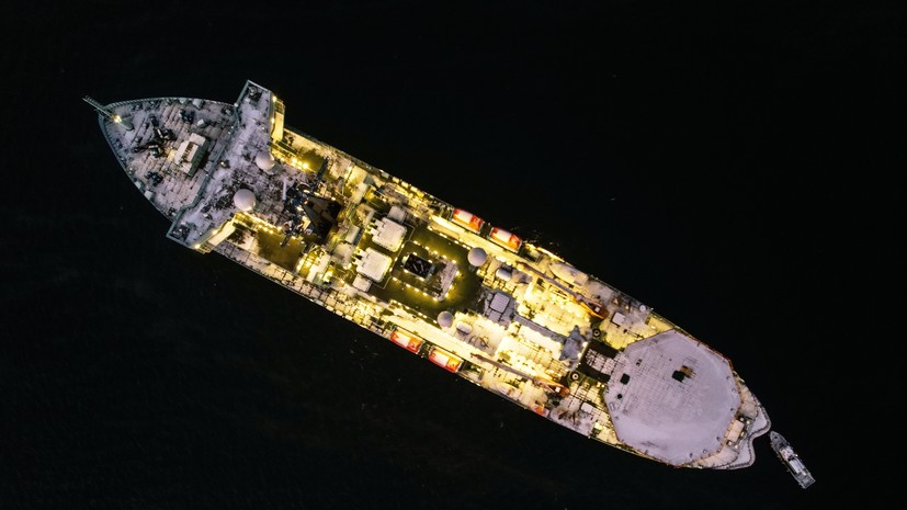 Путин принял участие в церемонии закладки атомного ледокола «Сталинград»