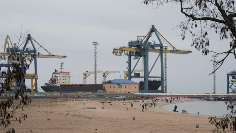 В порту Мариуполя создадут грузовой пункт пропуска через границу