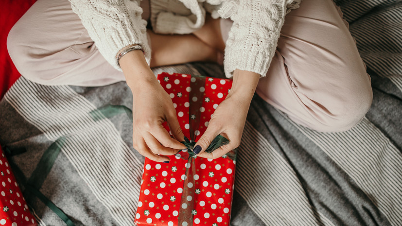 Россияне потратят на новогодние подарки в среднем 14 тысяч рублей
