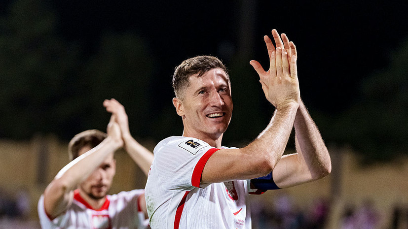 «Барселона» просила Левандовски перестать забивать голы, чтобы не платить бонус «Баварии»