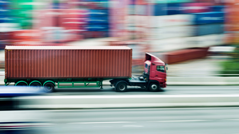 Россия в октябре увеличила на 21% импорт китайских грузовиков