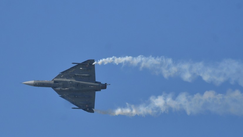 NDTV: индийский истребитель потерпел крушение на авиашоу в Дубае