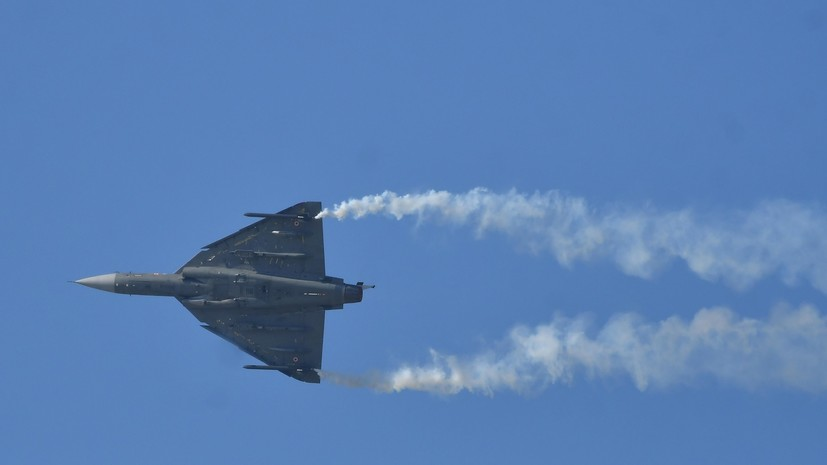 Аналитик — о крушении индийского истребителя: похоже на отказ двигателя