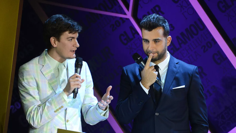 SHOT: самолёт с Ургантом и Гудковым на борту совершил аварийную посадку в ФРГ