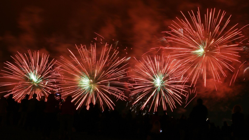 Юрист Русяев напомнил о штрафах за запуск фейерверка в запрещённых местах
